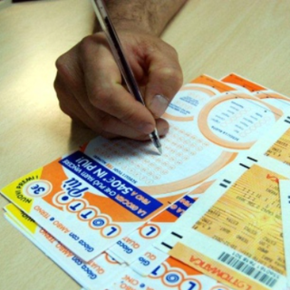 Lotto, la dea della fortuna bacia Sestri Levante: vinti 25mila euro