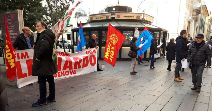 Sestri Ponente, i lavoratori di Leonardo in sciopero: "Genova non si vende"
