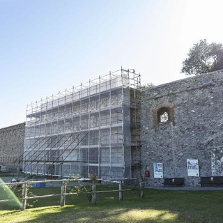 Lanterna: restauro della Porta Nuova e nuova rubrica #RestauriallaLanterna (FOTO) Lanterna: restauro della Porta Nuova e nuova rubrica #RestauriallaLanterna (FOTO)