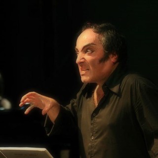 Il "Musicattore" Luigi Maio al liceo D'Oria in un evento musical-teatrale