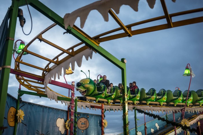 Fumata bianca: il luna park resta a piazzale Kennedy almeno per un anno