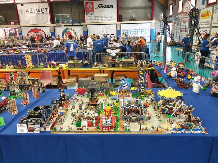 ExhiBriks - Mattoncini a Genova, a Villa Bombrini ritorna l'esposizione delle opere Lego