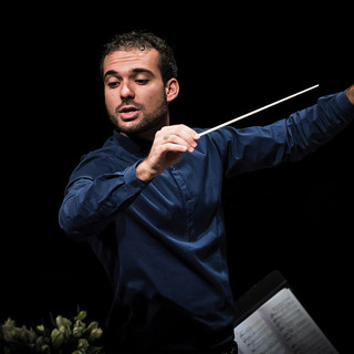 Il teatro Carlo Felice riapre omaggiando Beethoven col giovane Leonardo Sini sul podio [FOTO]