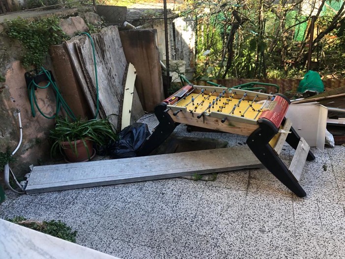Viadotto Bisagno, piovono lamiere: paura tra i residenti di via delle Gavette
