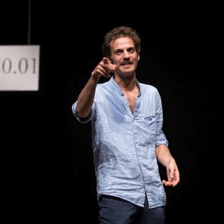 Al Teatro Garage debutta la rassegna dedicata alle giovani eccellenze teatrali con lo spettacolo ‘Assenza sparsa’