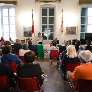 Pubblico numeroso in occasione della presentazione del libro di Sara Rattaro (foto di Alberto Facco) Pubblico numeroso in occasione della presentazione del libro di Sara Rattaro (foto di Alberto Facco)