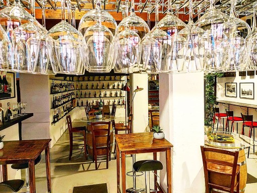 Sampierdarena, la storica Cantina Morino presenta la nuova sala degustazione