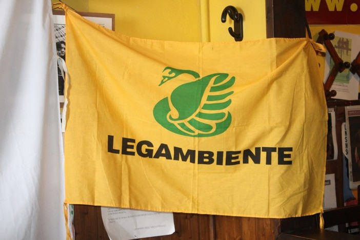 Niente Palazzo Ducale per l'iniziativa di Legambiente per i 20 anni dal G8 Niente Palazzo Ducale per l'iniziativa di Legambiente per i 20 anni dal G8