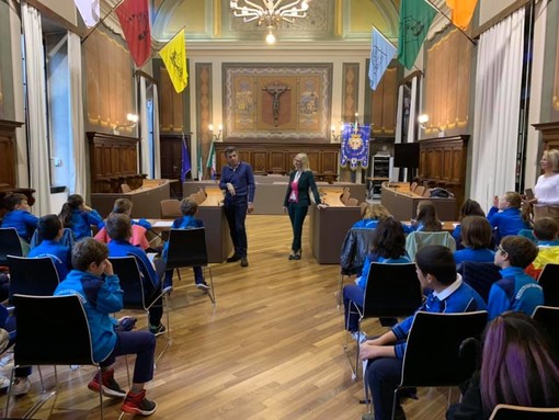 Rapallo: l'Istituto San Benedetto a lezione 'pratica' d'educazione civica