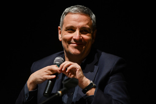 Il Teatro della Corte si tinge di noir con tre storie di Maurizio de Giovanni in scena da mercoledì 15 luglio