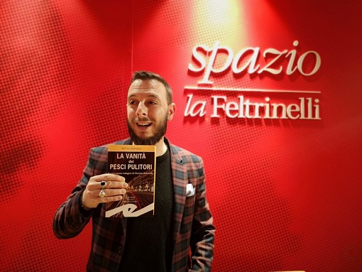 Matteo Monforte: "Vi racconto la mia Genova noir, ma facendovi ridere" Matteo Monforte: "Vi racconto la mia Genova noir, ma facendovi ridere"