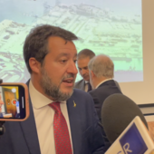 Immigrazione, Salvini a Genova: “Traffico di esseri umani gestito da criminali” (Video)