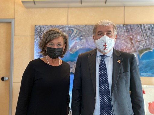 Pia Rantala-Engberg (ambasciatore finlandese in Italia) e  il Sindaco di Genova Marco Bucci