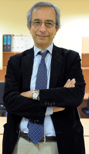 Al professor Alberto Martin il premio alla carriera Meritorious Service Award Al professor Alberto Martin il premio alla carriera Meritorious Service Award