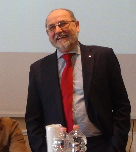 Prosegue la distribuzione di mascherine alle imprese da parte di Confesercenti Liguria: consegnati già 20mila dispositivi a circa 200 attività Prosegue la distribuzione di mascherine alle imprese da parte di Confesercenti Liguria: consegnati già 20mila dispositivi a circa 200 attività