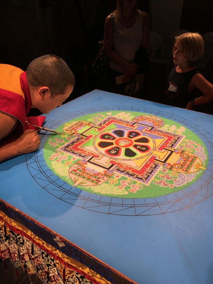 A Ospedaletti dal 28 al 31 agosto, presso la Sala Piccola del Comune si potranno ammirare i meravigliosi mandala di sabbia realizzati dai monaci tibetani