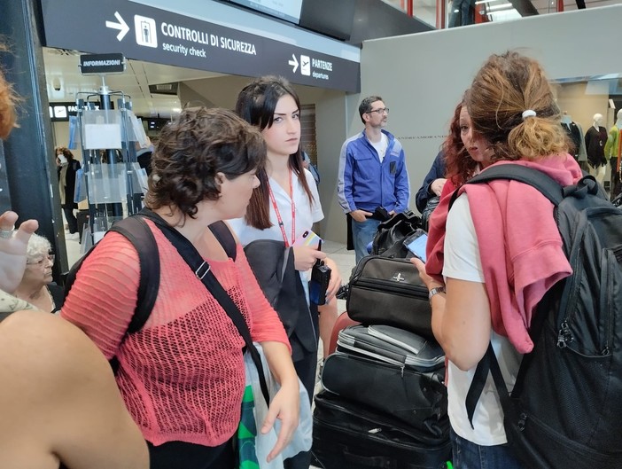 Sciopero Ansaldo, aeroporto bloccato: i commenti dei viaggiatori