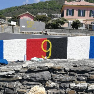 Ripristinato il murale dedicato a Vialli, il molo dell’amicizia ritorna al suo splendore