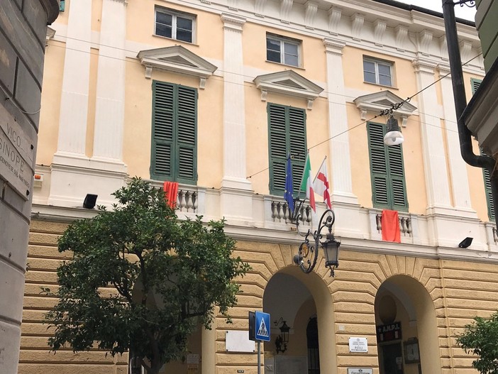 Pegli: trentamila abitanti e uno stato civile che non funziona, il Comune: "Manca il personale”; il Municipio: “Mandate reiterate richieste" Pegli: trentamila abitanti e uno stato civile che non funziona, il Comune: "Manca il personale”; il Municipio: “Mandate reiterate richieste"