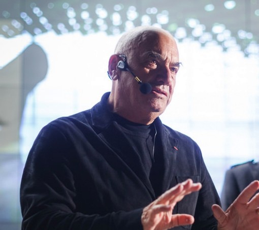 Fuksas nella sua lectio magistralis: "Genova è una scultura incisa e i vicoli sono la sua ricchezza" Fuksas nella sua lectio magistralis: "Genova è una scultura incisa e i vicoli sono la sua ricchezza"