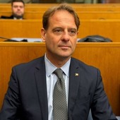 Demanio marittimo, la Regione scrive ai Comuni costieri: "Massima chiarezza su Pud e concessioni" Demanio marittimo, la Regione scrive ai Comuni costieri: "Massima chiarezza su Pud e concessioni"