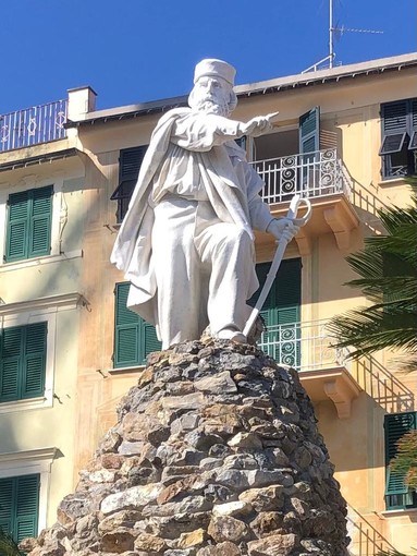Santa Margherita Ligure: concluso sul lungomare di Ghiaia l'intervento di restauro del monumento di Garibaldi