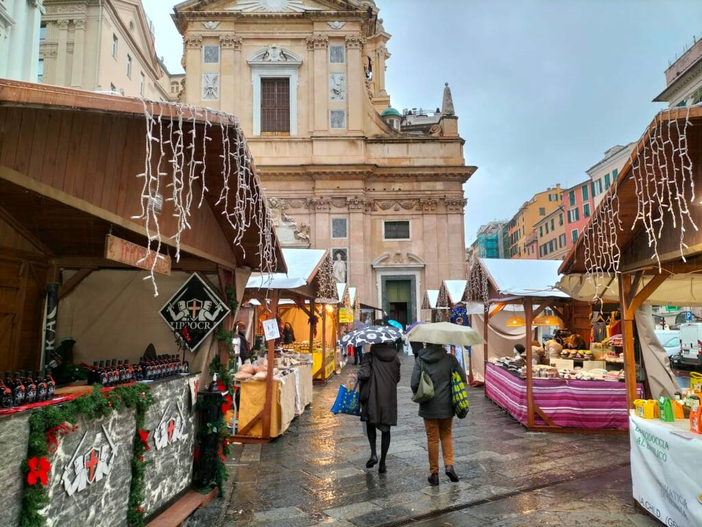 Domenica in piazza Matteotti torna il Mercatino di Natale