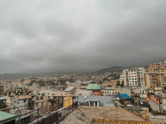 Liguria in allerta arancione, preoccupano i due fronti in arrivo sul Centro-Levante
