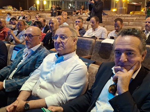 In Liguria calano le nuove assunzioni e salgono le trasformazioni a tempo indeterminato, i sindacati: “Ancora troppo precariato e salari bassi”