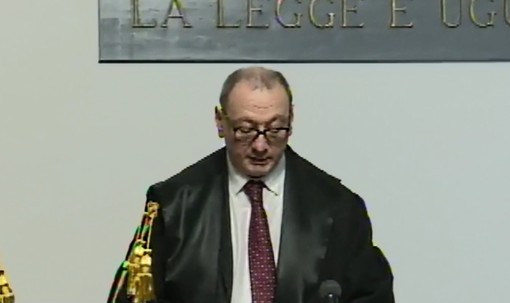 Ex sindaco Vincenzi, condanna confermata: il marito sviene in aula