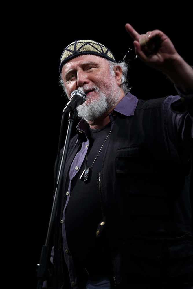 "Odissea un racconto mediterraneo" con Moni Ovadia in scena a Finale Ligure "Odissea un racconto mediterraneo" con Moni Ovadia in scena a Finale Ligure