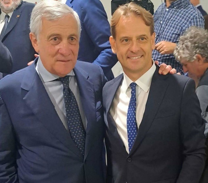 L’assessore della Regione Liguria Marco Scajola a Torino per gli “Stati Generali della Casa” di Forza Italia: “semplificare per abitare” L’assessore della Regione Liguria Marco Scajola a Torino per gli “Stati Generali della Casa” di Forza Italia: “semplificare per abitare”