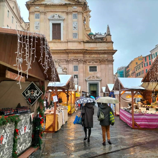 Domenica in piazza Matteotti torna il Mercatino di Natale