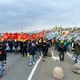 Ex Ilva, ore decisive per il vertice di Roma: giornata senza cortei in attesa di risposte sulla continuità dello stabilimento