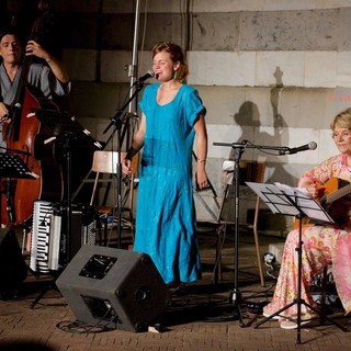 Domani al Festival in una notte d’estate l'omaggio a Dalla e Battisti di Michela Centanaro e del suo ensemble