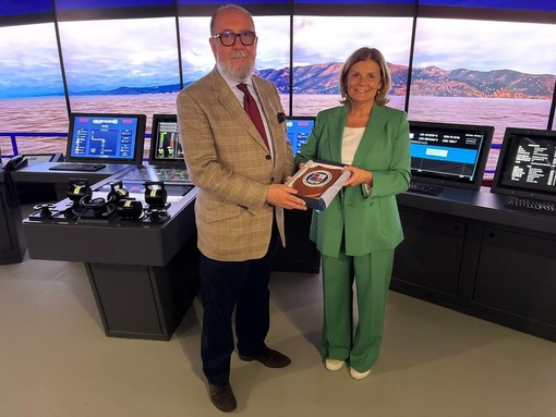 Patrick Verhoeven (IAPH) in visita alla nuova sede dell'Accademia Italiana della Marina Mercantile a Palazzo Tabarca Patrick Verhoeven (IAPH) in visita alla nuova sede dell'Accademia Italiana della Marina Mercantile a Palazzo Tabarca