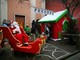 Natale e solidarietà: la camminata dei Babbi Natale per l'ospedale Gaslini