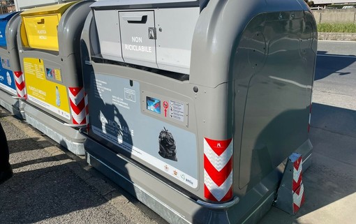 Rifiuti e raccolta differenziata al 60%, i comitati: “Così Genova rischia sanzioni e aumenti della Tari” Rifiuti e raccolta differenziata al 60%, i comitati: “Così Genova rischia sanzioni e aumenti della Tari”