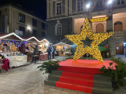 Natale Insieme a Busalla 2022, a Villa Borzino "C'è aria di festa" Natale Insieme a Busalla 2022, a Villa Borzino "C'è aria di festa"