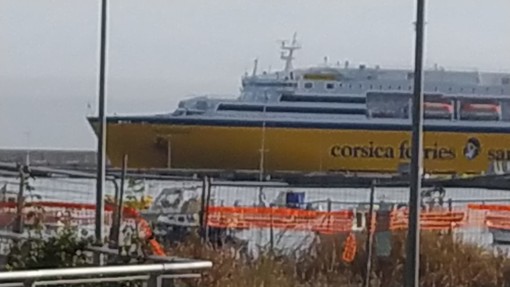 Metà equipaggio positivo al Covid, Corsica Ferries diretta a Livorno dirottata su Porto Vado