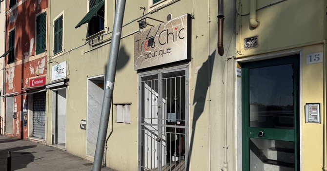 Pegli, la crisi del commercio continua a mordere: addio a due boutique nel giro di pochi giorni