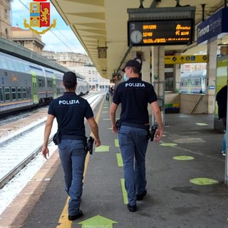Ricercato per furto aggravato e resistenza a pubblico ufficiale: arrestato dalla polfer nella stazione di Brignole