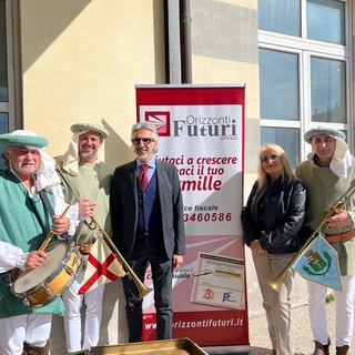 Pra’, dopo vent’anni torna a funzionare l’orologio sulla facciata della scuola ‘Thouar’