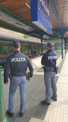 "Sua figlia è stata arrestata, servono 15 mila euro", truffatore fermato alla stazione di Principe