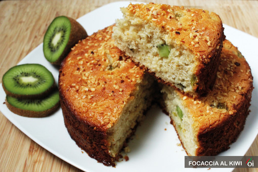 MercoledìVeg di Ortofruit: oggi prepariamo la focaccia al kiwi MercoledìVeg di Ortofruit: oggi prepariamo la focaccia al kiwi