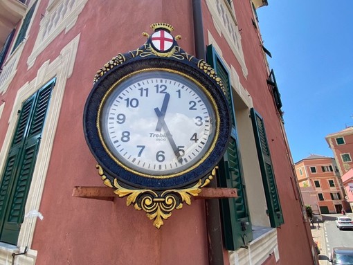 Gli orologi di Genova sono una delle caratteristiche della città di una volta