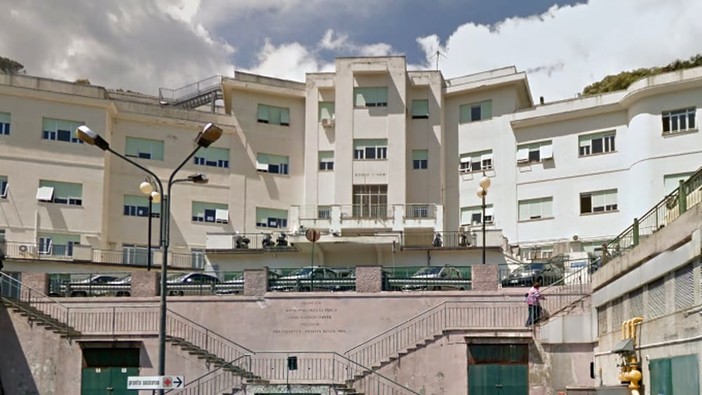 Oltre 400.000 euro: donna ottiene risarcimento record dall’Asl3 Oltre 400.000 euro: donna ottiene risarcimento record dall’Asl3