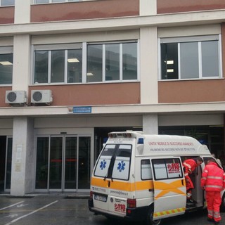 La vicepresidente Viale in visita al day hospital del San Martino