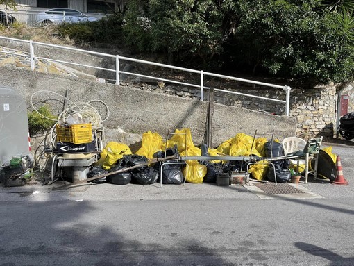 Pulizia al Biscione: raccolti dai volontari 500 kg di rifiuti e 1,4 kg di mozziconi
