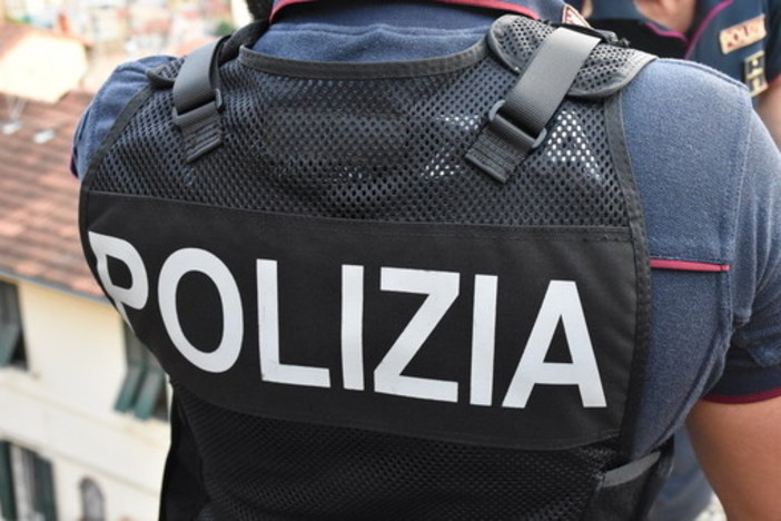 Rapallo: spacciatore ai domiciliari, continuava a vendere droga. Arrestato